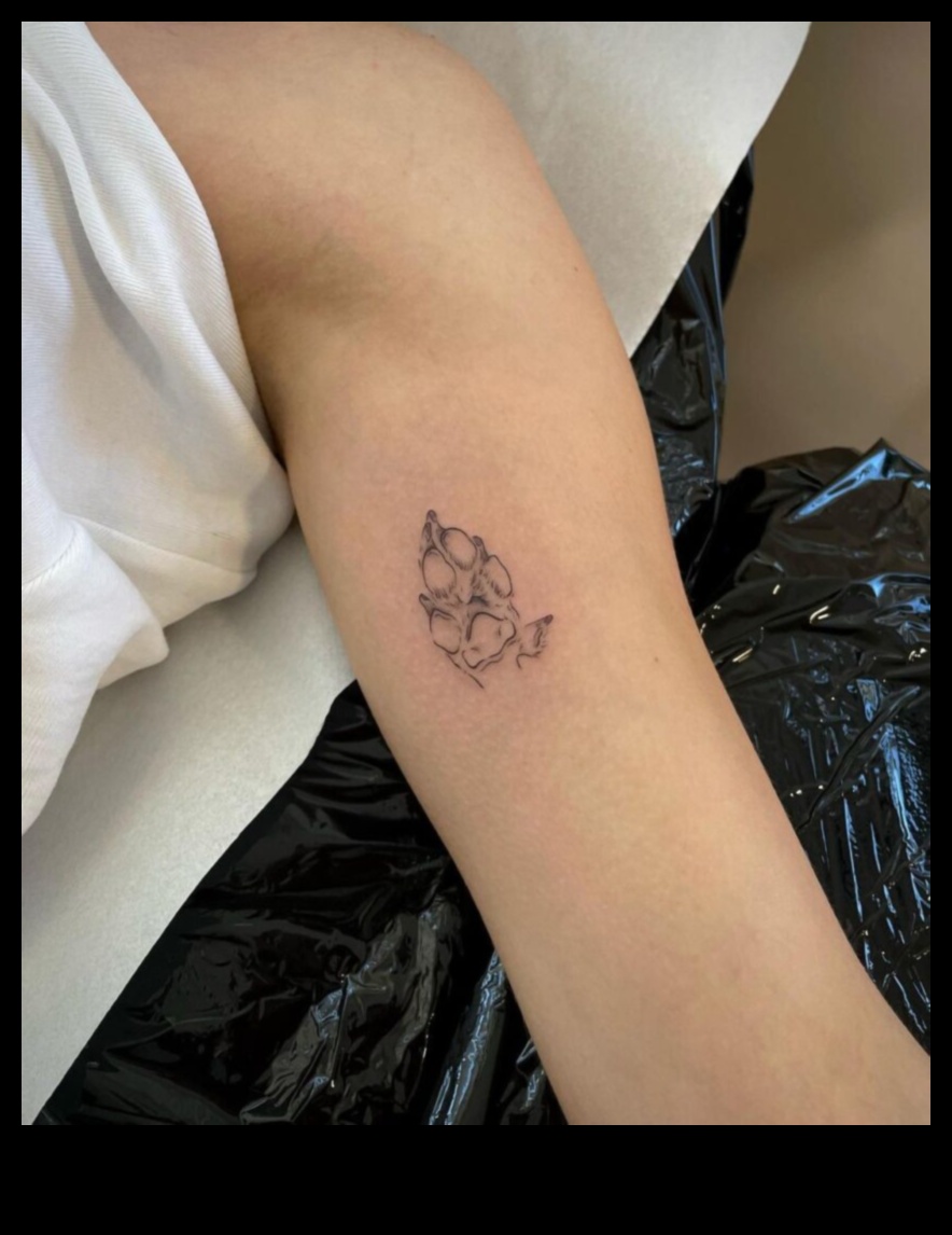 Tintes iespaidi: paceliet stilu, izmantojot sīkas, stilīgas un elegantas pirkstu hronikas