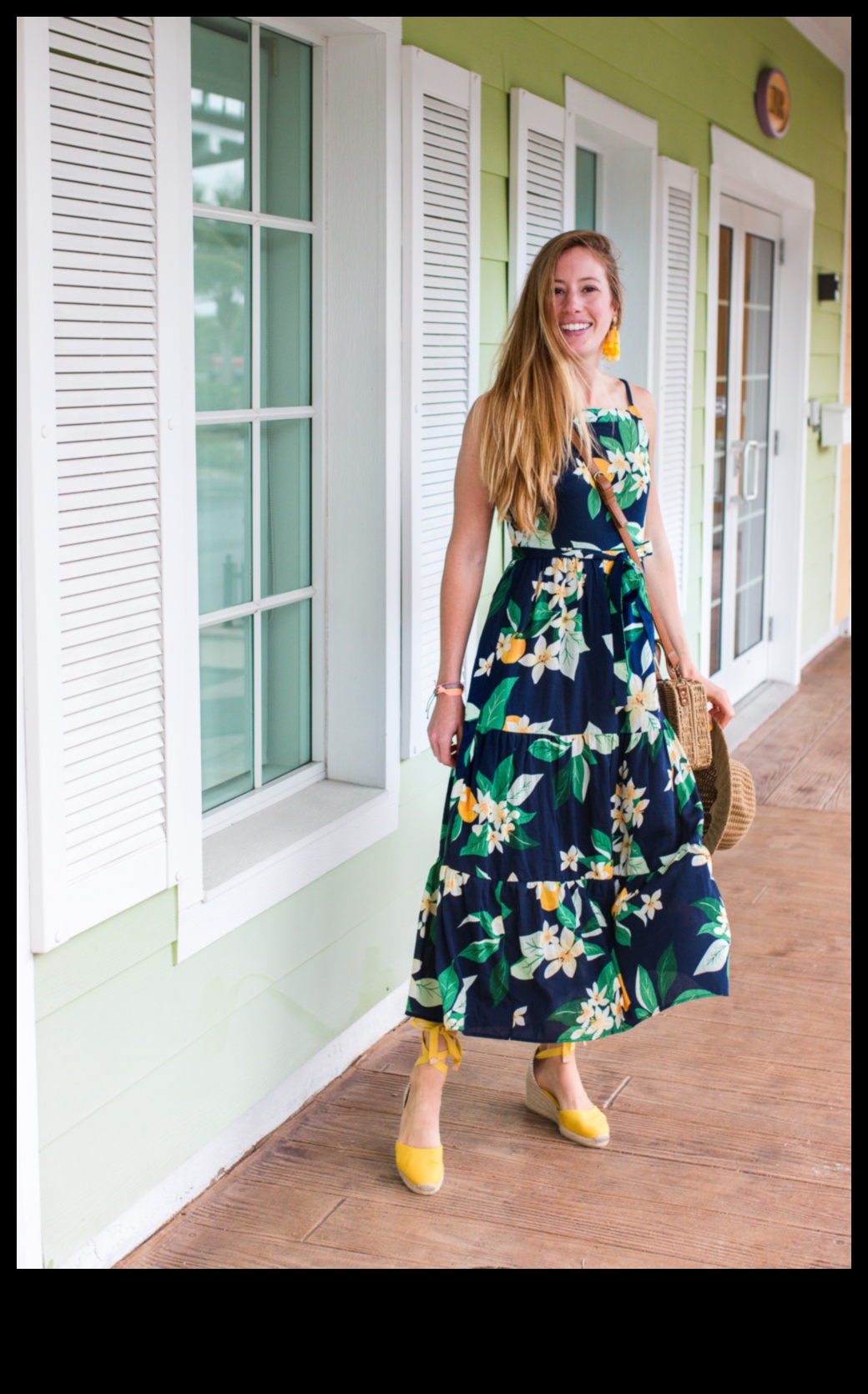 Salas bagātība: tropu iedvesmoti vasaras tērpi greznam dzīvesveidam