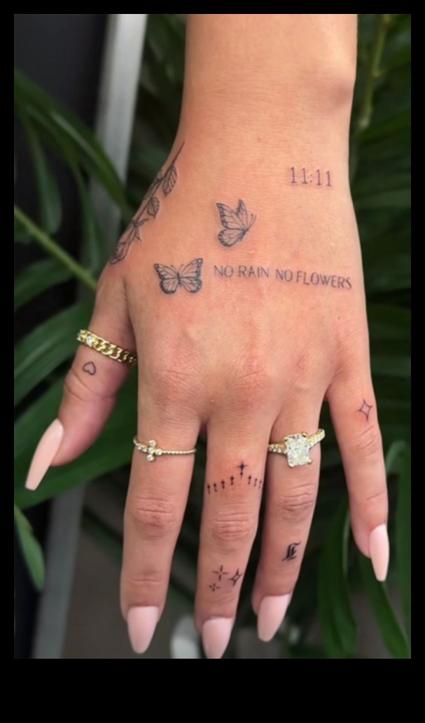 Čukstoši audekli: smalko plaukstu tetovējumu valdzinājums