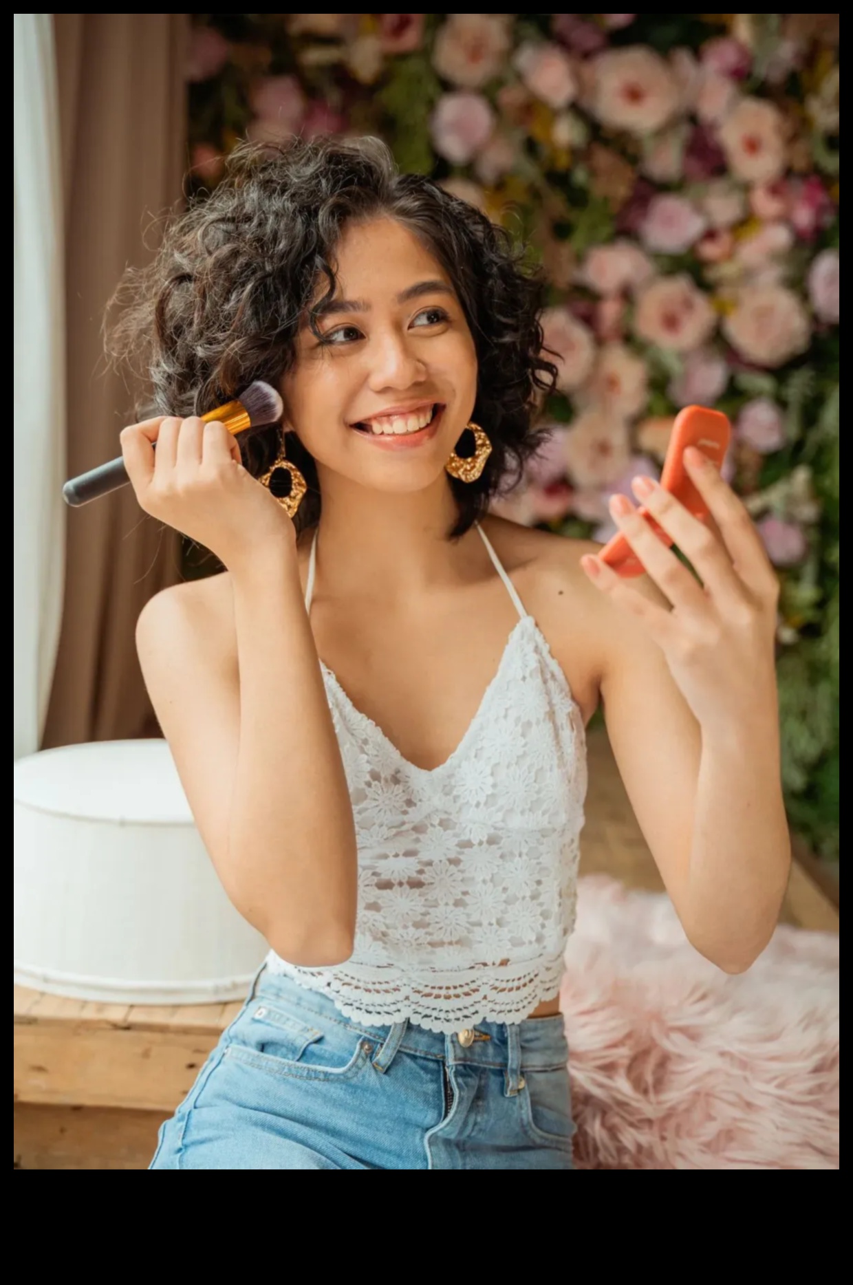 Izgaismotājs un vaigu sārtuma harmonija: vienota vaigu izskata iegūšana