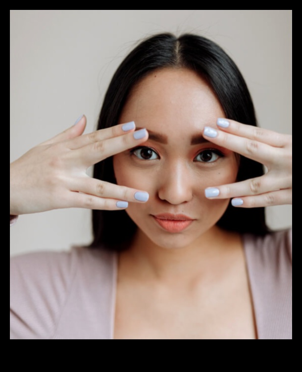 Ikdienas grims ar kapuci acīm: padomi, kā izcelt savas unikālās īpašības