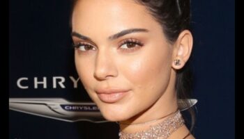 Gaismas noslēpumi: iegūstiet dabiski mirdzošu izskatu, izmantojot marķieri