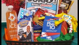 Spēle Night Glory: galda spēļu dāvanu idejas tētim, kurš spēlē